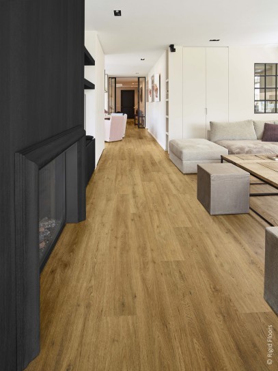 Vinil SPC klik blago dimljeni hrast VENETO v prostoru