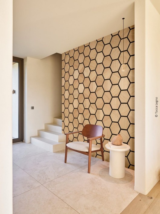 Akustični stenski panel s furnirjem HRAST HEXA hexagon šestkotnik