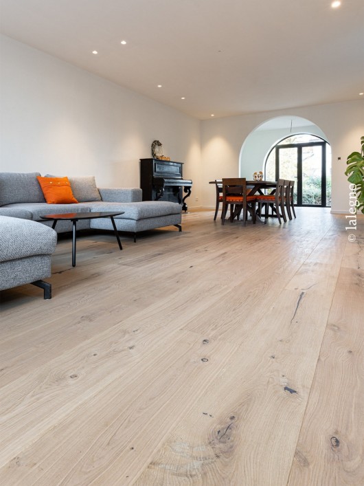 Nevidno oljen hrastov rustik XL parket MEURSAULT