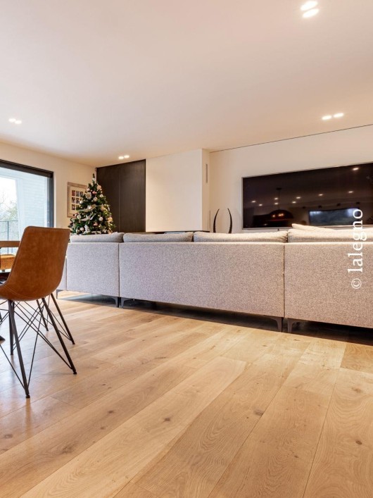 Oksidativno oljen hrastov rustik parket MUSCAT