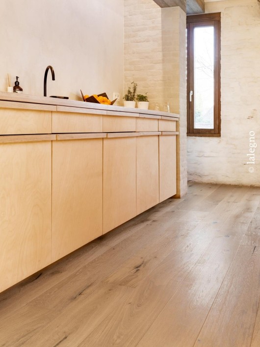 Reliefni oljen hrastov rustik parket OUESSANT