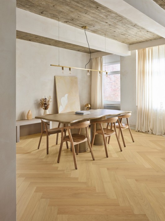 Hrastova nevidno lakirana ribja kost FLORIDA